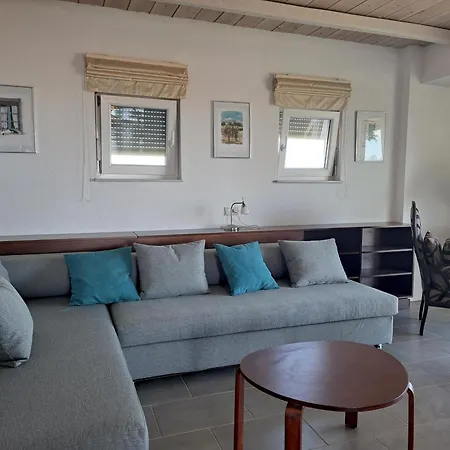 Apartment Kallista Livadakia